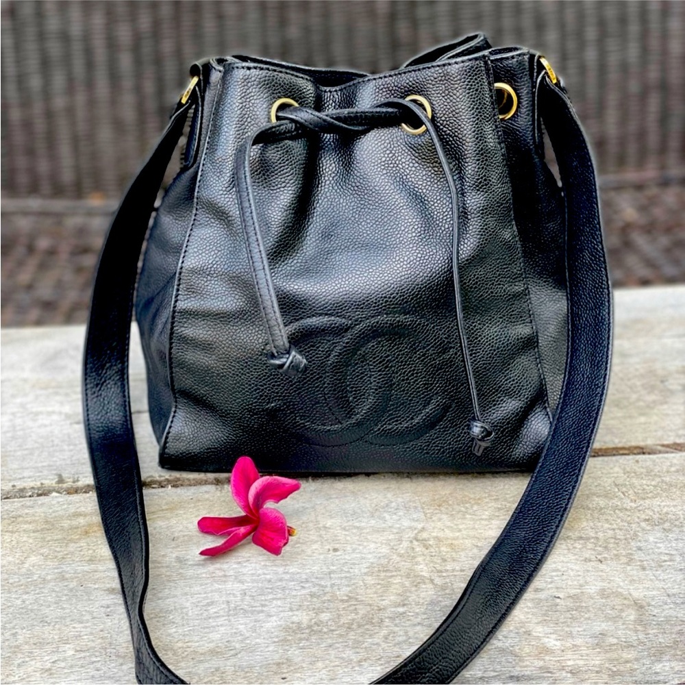 CHANEL Caviar Drawstring Bucket Crossbody Bag